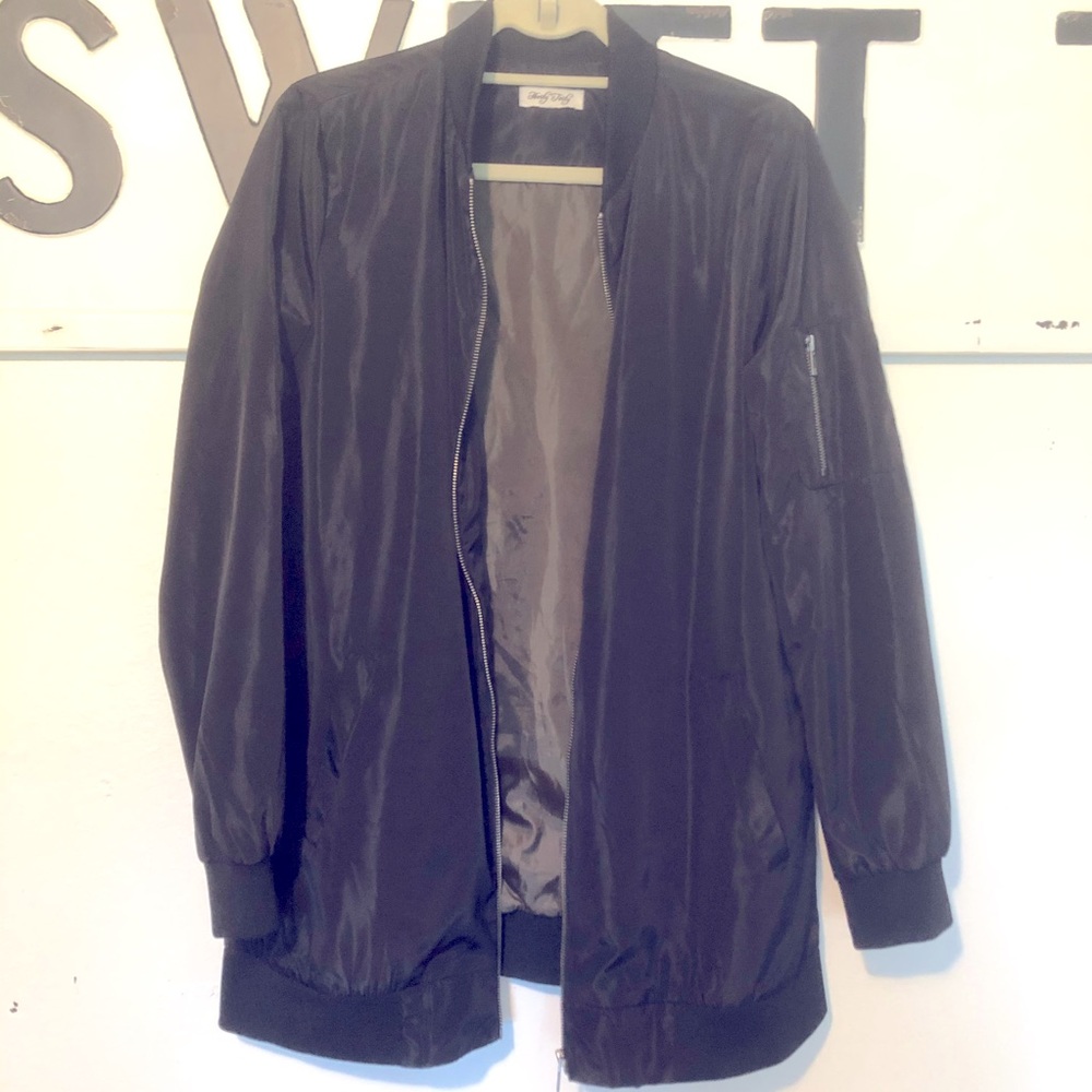 Lightweight bomber jacket